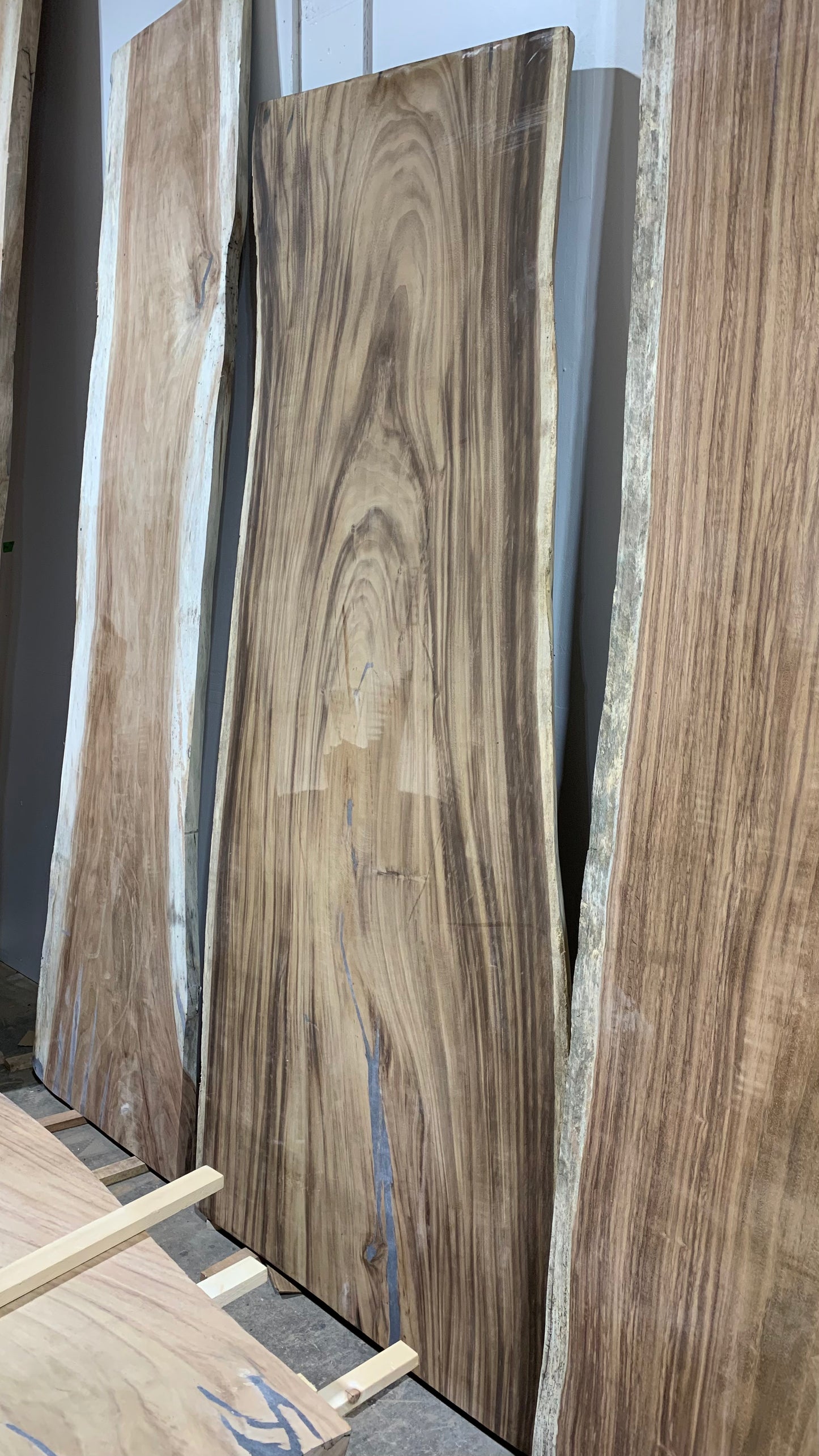 Table Top Slab 102" L x 42" W Mpod