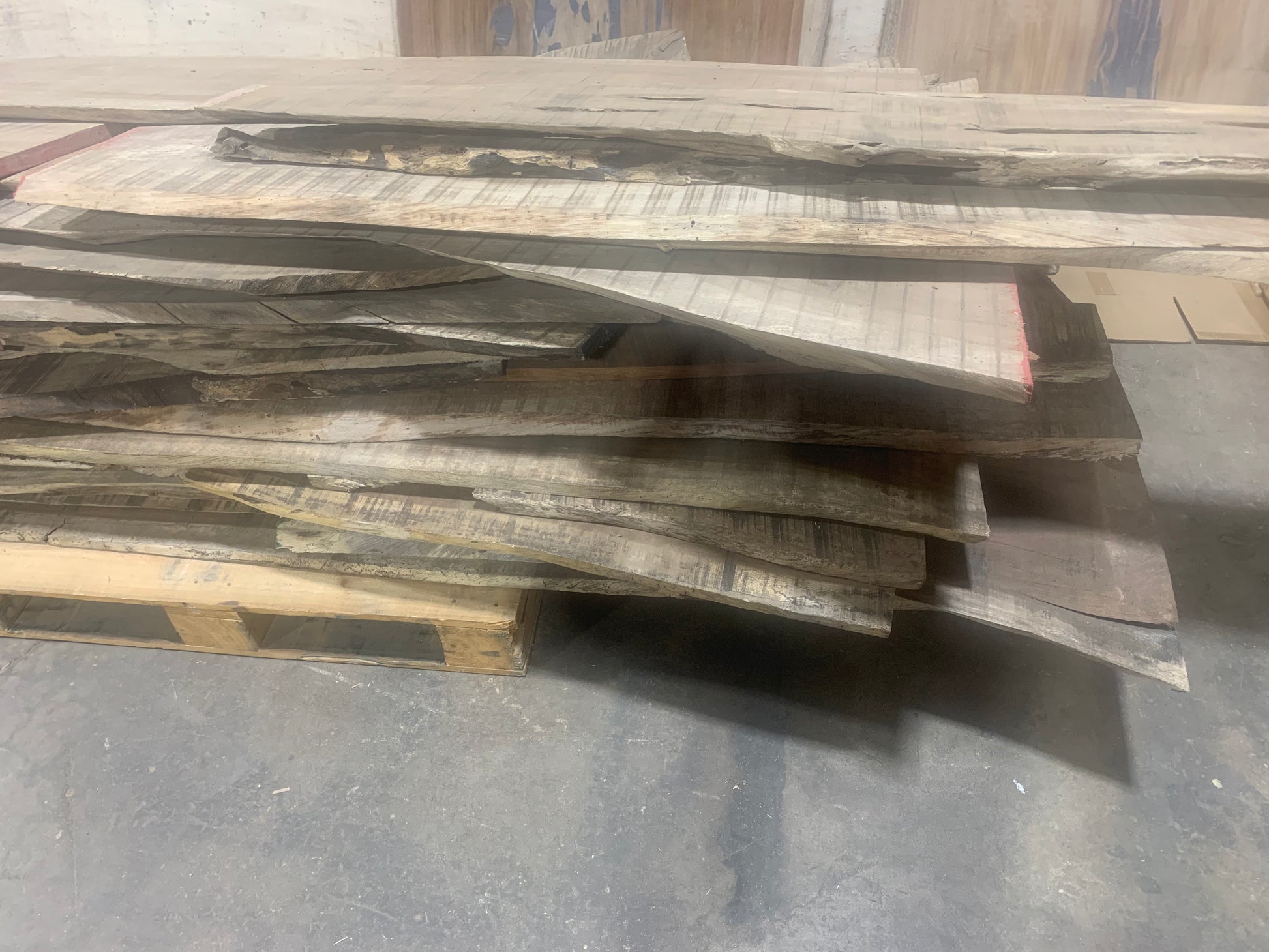 Custom Live Edge Dining Tables for Interior Design and Home Decor accented with rustic slab Coffee/End table furniture.
