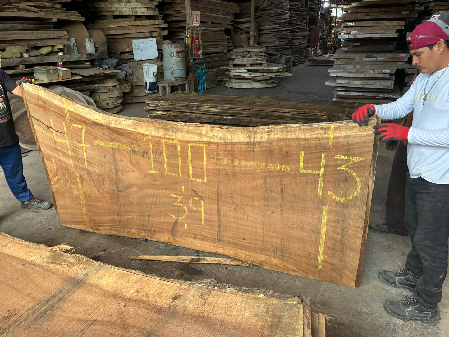 Slab 100"L x 43”W X 2"H SL059CEN