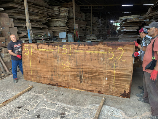 Slab 131"L x 52”W X 2"H SL016GNC