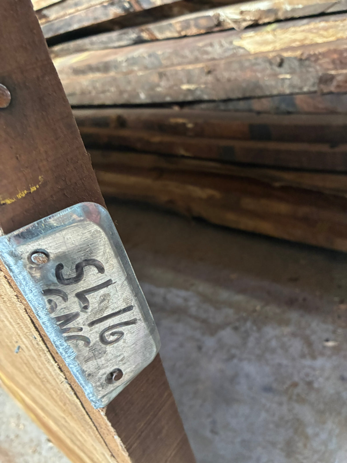 Slab 131"L x 52”W X 2"H SL016GNC