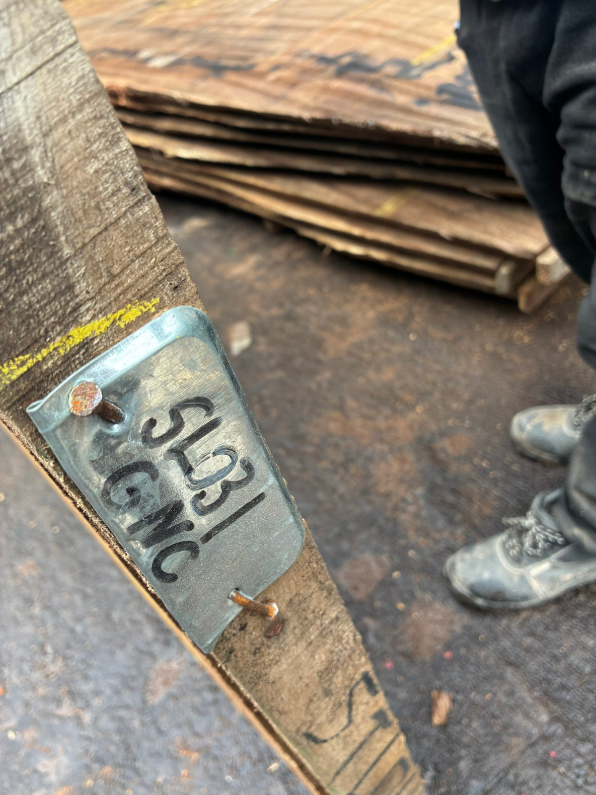 Slab 151"L x 46”W X 2"H SL031GNC